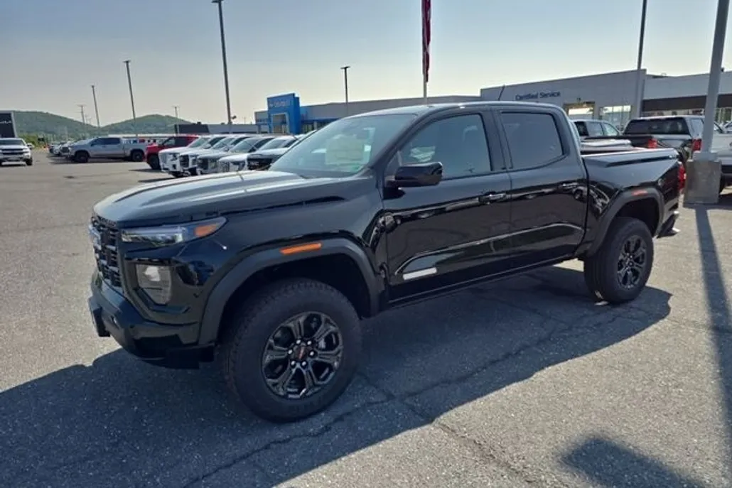 2025 Gmc Canyon Elevation photo 1