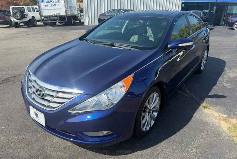 2012 Hyundai Sonata Limited photo 1