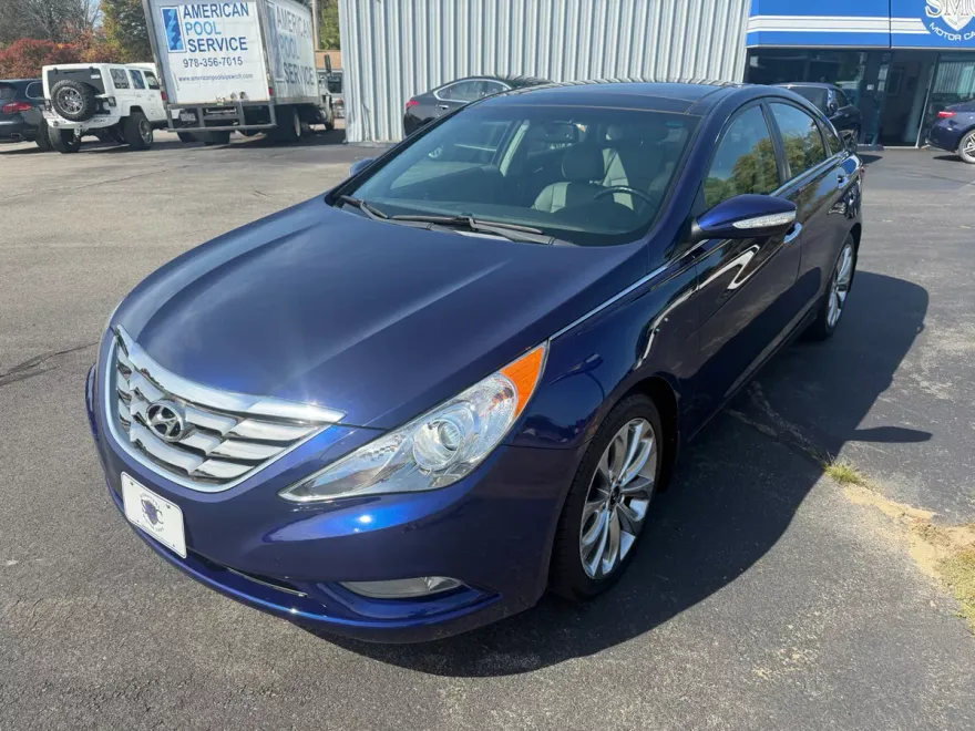 2012 Hyundai Sonata Limited photo 1