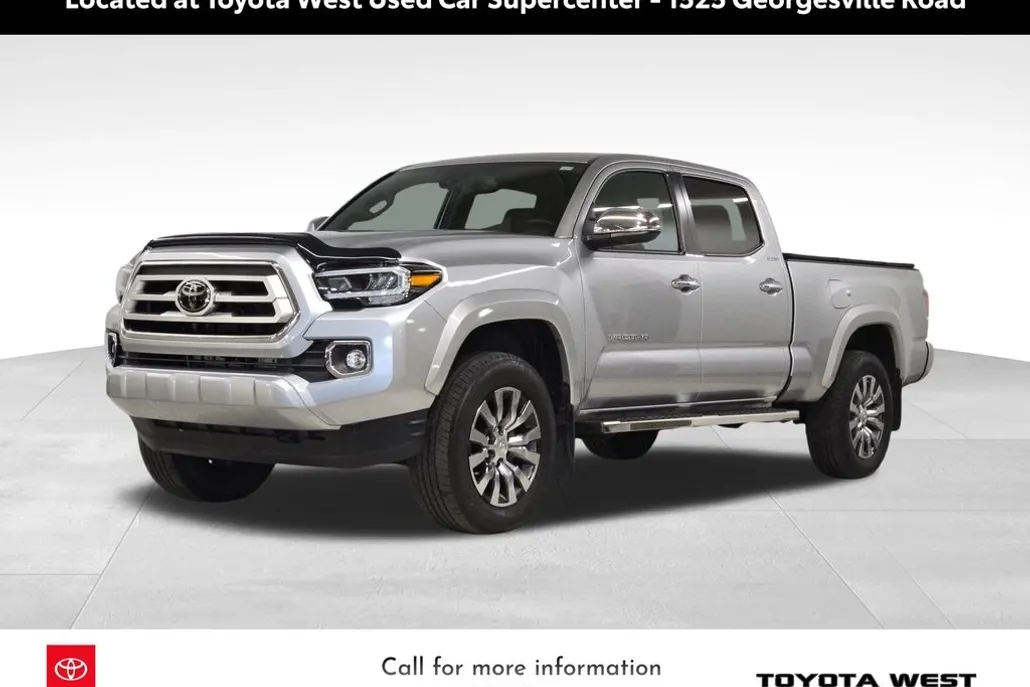 2023 Toyota Tacoma Limited photo 1