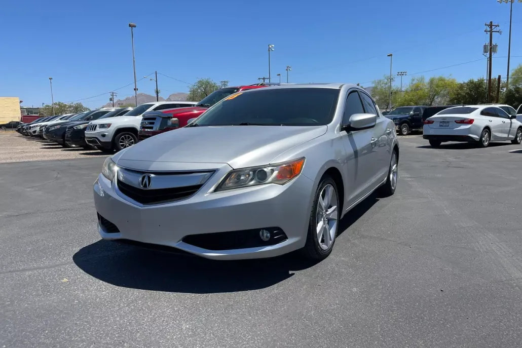 2013 Acura ILX 2.0L Technology photo 1