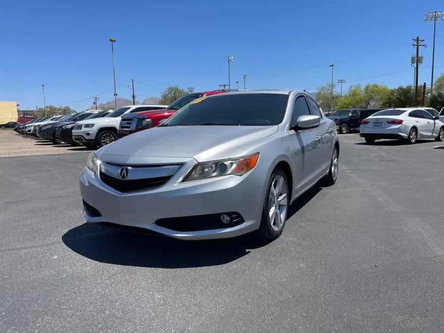 2013 Acura ILX 2.0L Technology photo 1