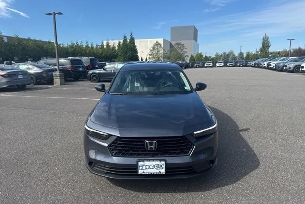 2025 Honda Accord SE photo 1