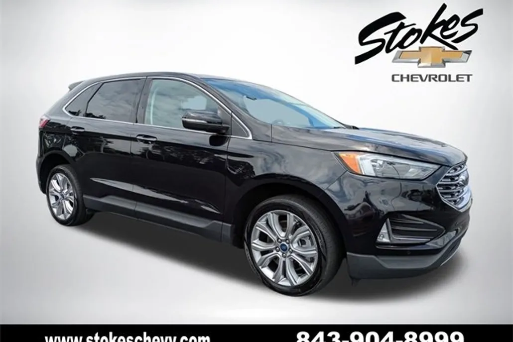 2022 Ford Edge Titanium photo 1