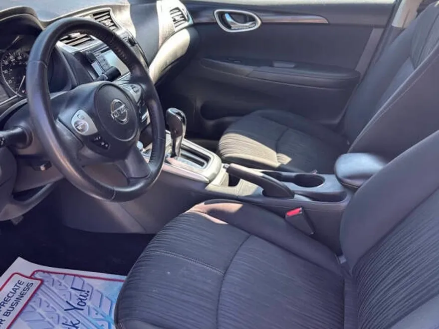 2018 Nissan Sentra SV photo 1