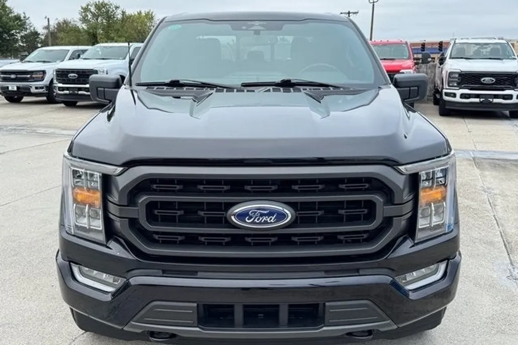 2023 Ford F-150 XLT photo 1