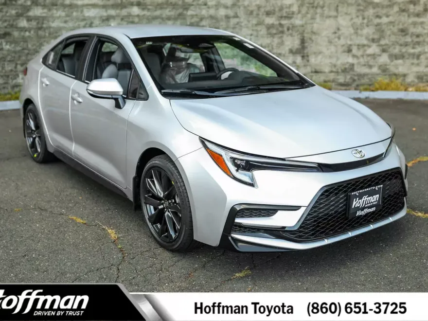 2025 Toyota Corolla SE photo 1