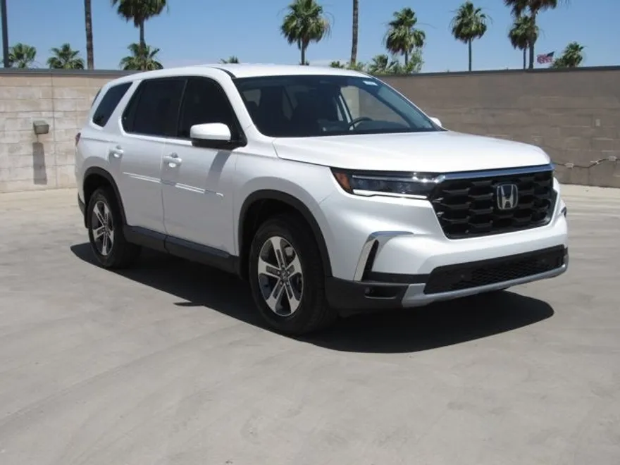 2025 Honda Pilot EX-L photo 1