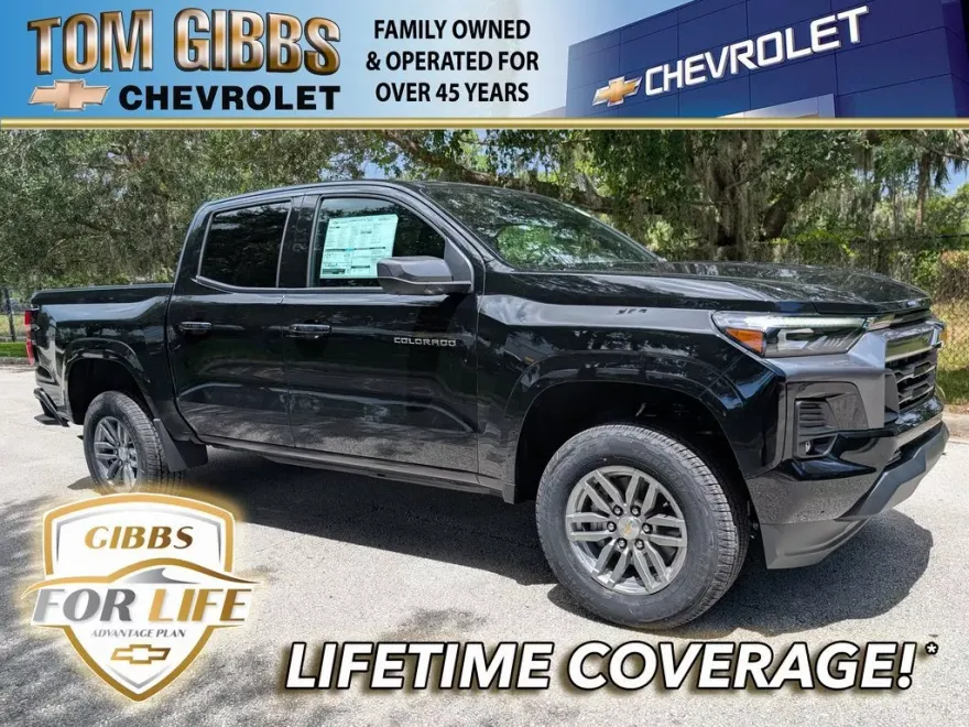 2026 Chevrolet Colorado LT photo 1