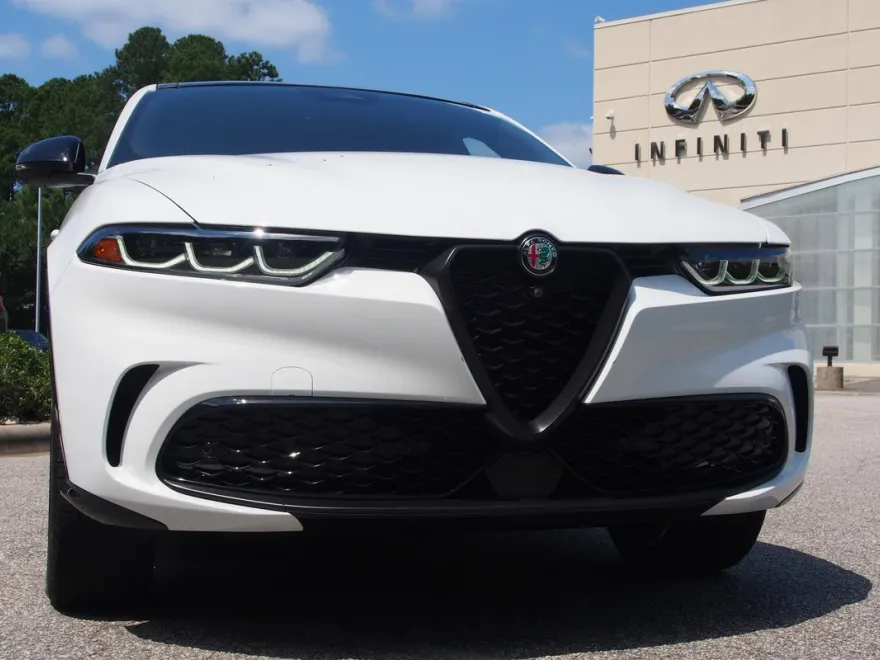 2024 Alfa Romeo Tonale Veloce photo 1