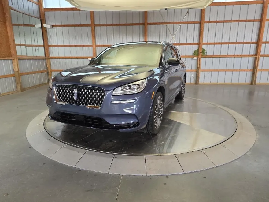 2022 Lincoln Corsair Grand Touring photo 1