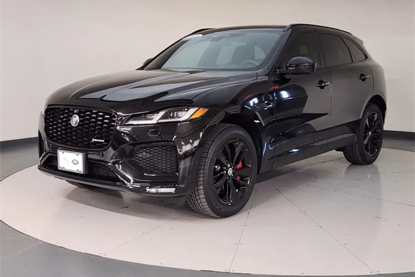 2024 Jaguar F-PACE P400 R-Dynamic S photo 1
