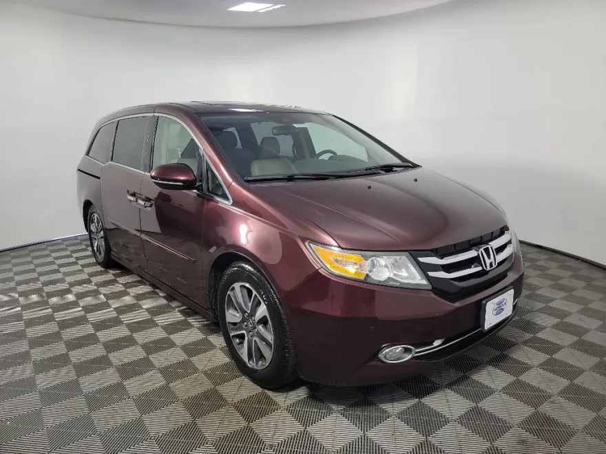 2014 Honda Odyssey Touring Elite photo 1