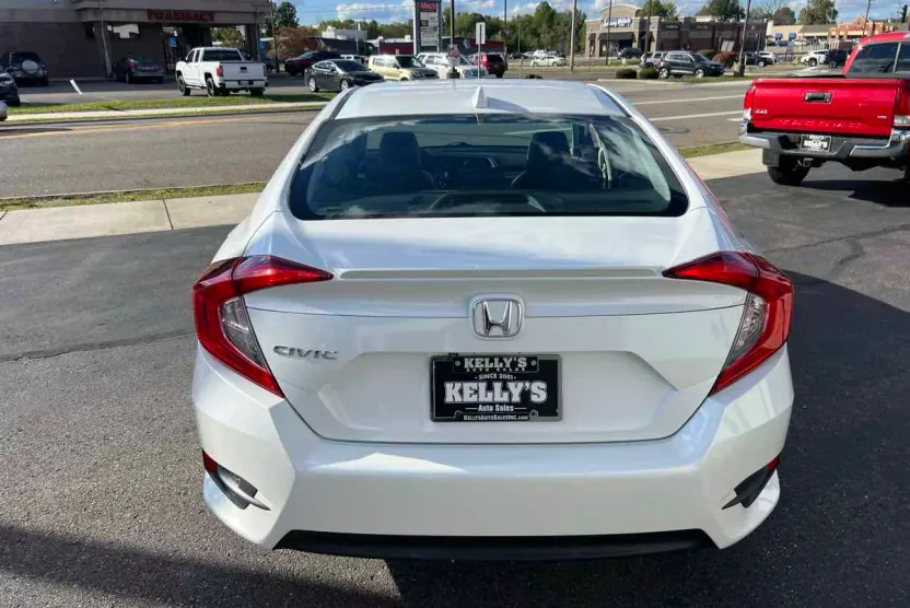 2016 Honda Civic EX-L photo 1