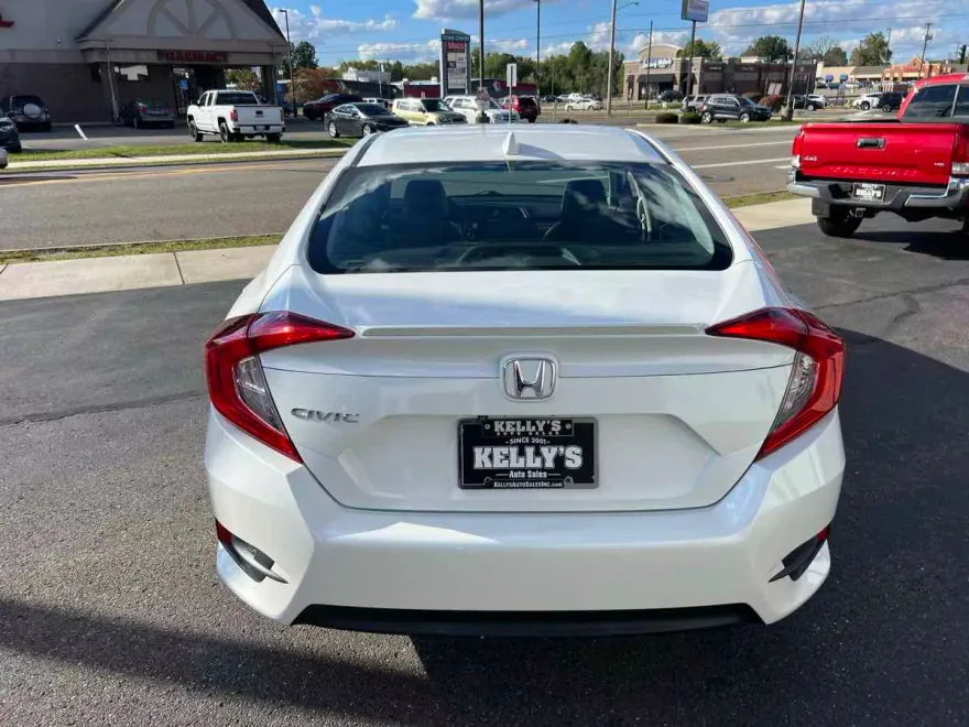 2016 Honda Civic EX-L photo 1