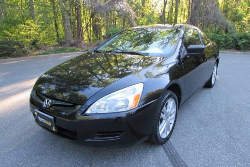 2004 Honda Accord EX photo 1