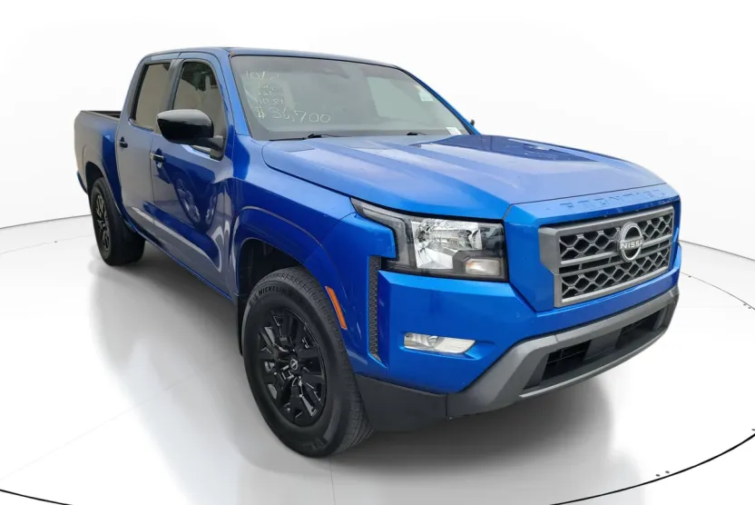 2024 Nissan Frontier Crew Cab SV photo 1