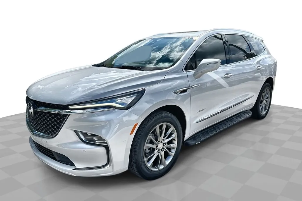 2022 Buick Enclave Avenir photo 1