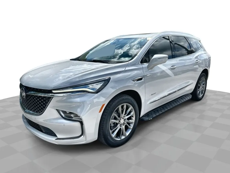 2022 Buick Enclave Avenir photo 1