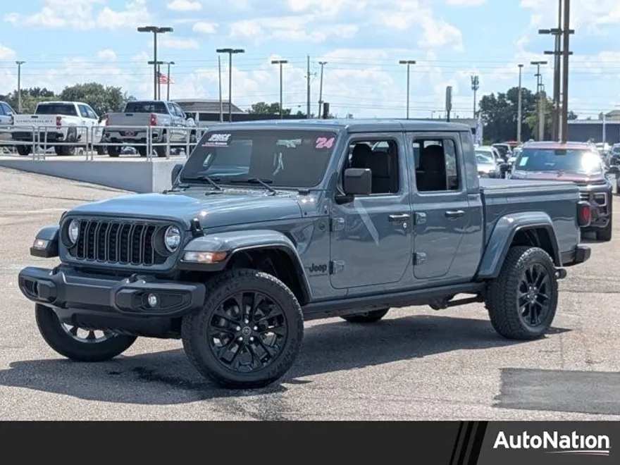 2024 Jeep Gladiator photo 1