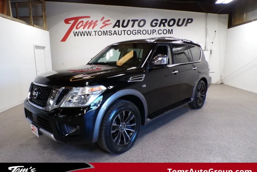 2017 Nissan Armada Platinum photo 1