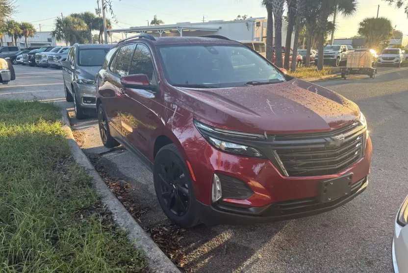 2022 Chevrolet Equinox Premier photo 1
