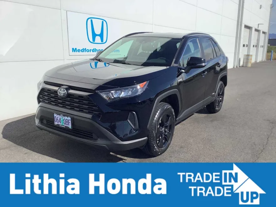 2021 Toyota RAV4 Hybrid LE photo 1
