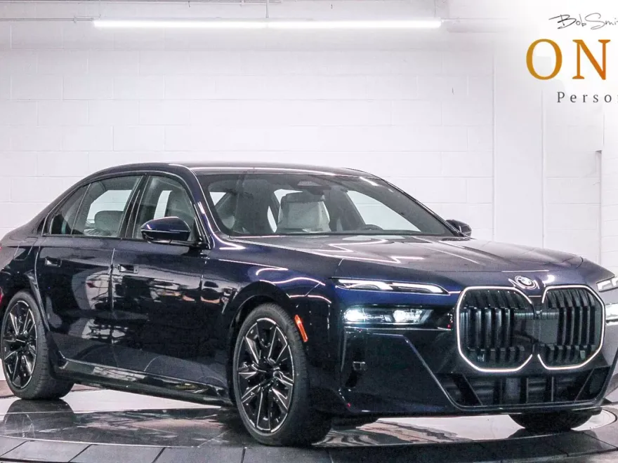 2025 Bmw 750e photo 1