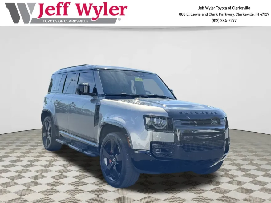 2024 Land Rover Defender 110 photo 1