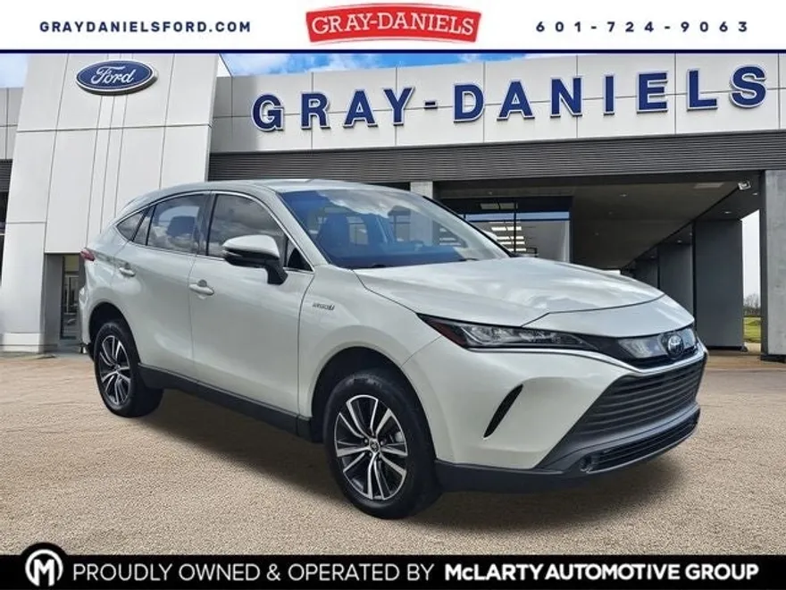 2021 Toyota Venza LE photo 1
