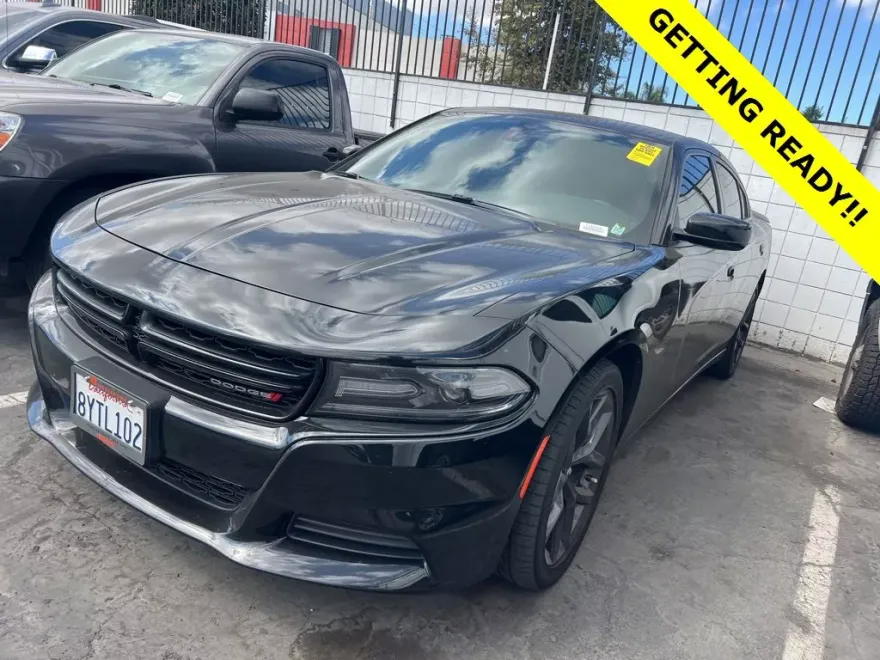 2021 Dodge Charger SXT photo 1