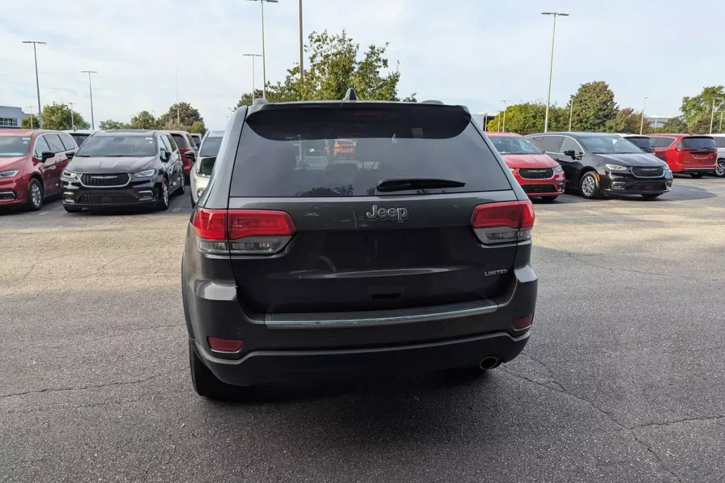 2019 Jeep Grand Cherokee Limited photo 1
