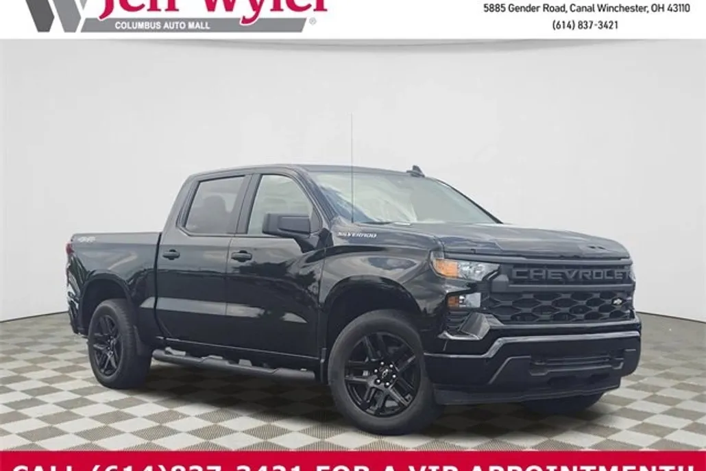 2025 Chevrolet Silverado 1500 Custom photo 1