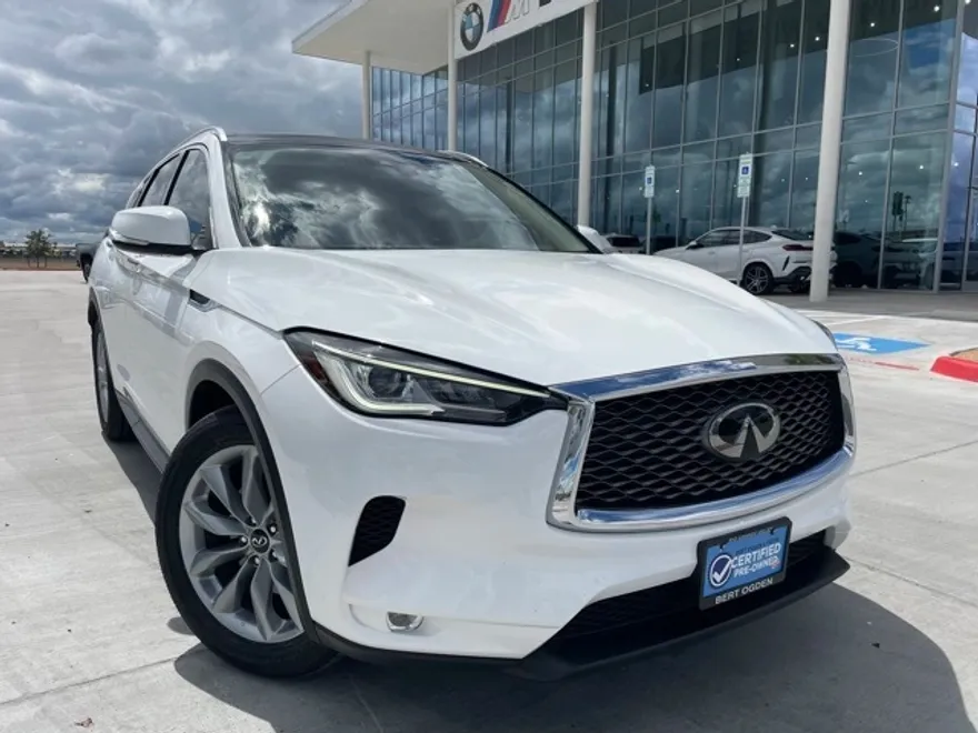 2022 Infiniti QX50 Luxe photo 1