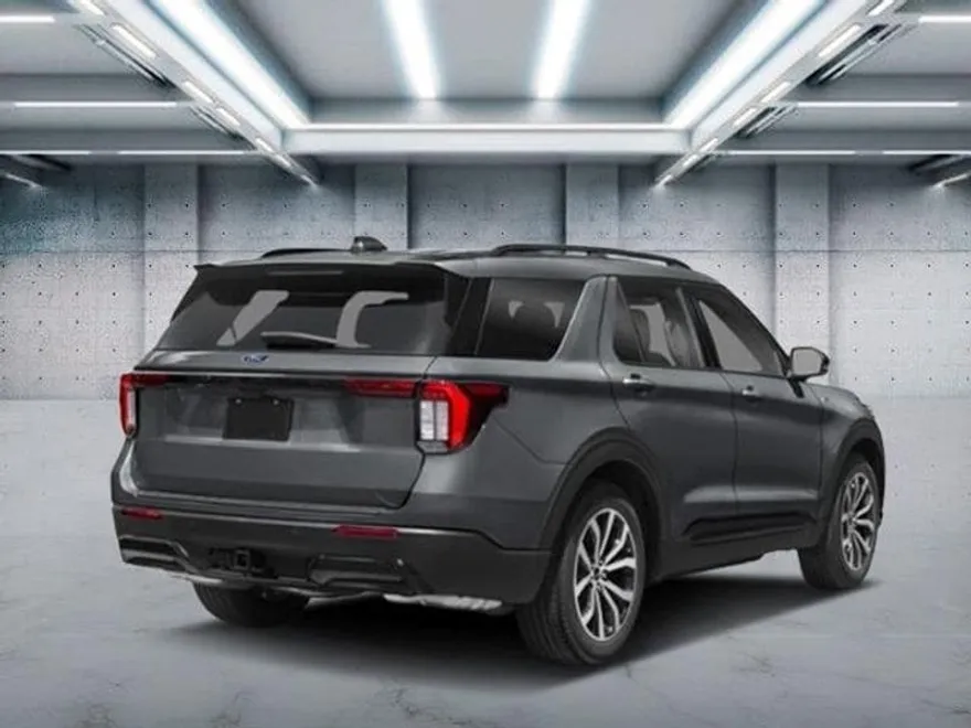 2026 Ford Explorer ST-Line photo 1