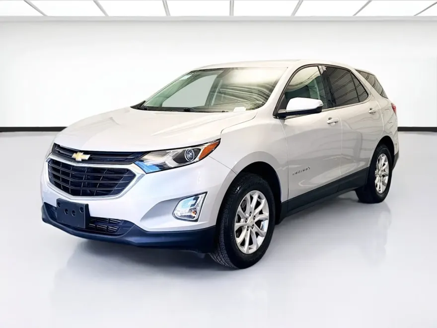 2019 Chevrolet Equinox LT photo 1
