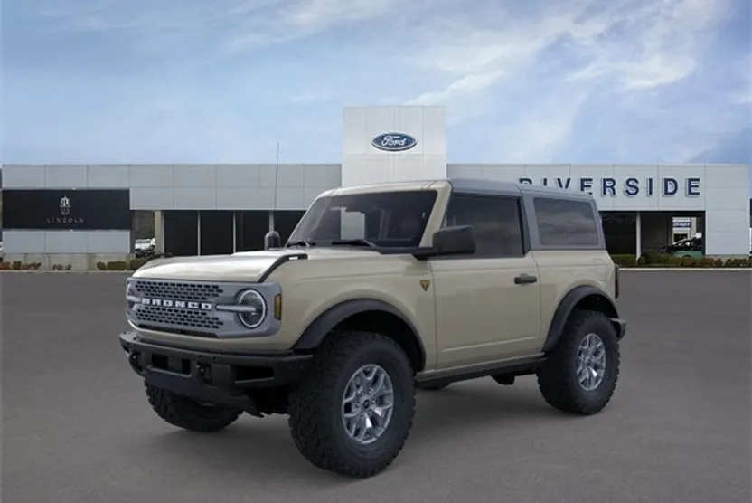 2025 Ford Bronco Badlands photo 1