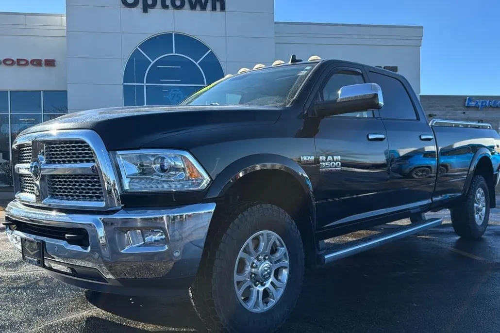 2017 Ram 3500 Laramie photo 1