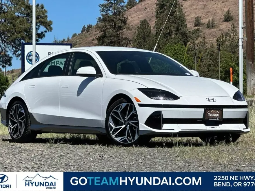 2025 Hyundai Ioniq 6 SEL photo 1