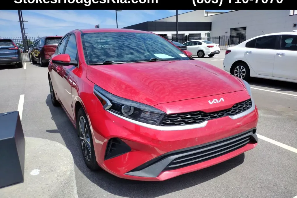 2022 Kia Forte LXS photo 1