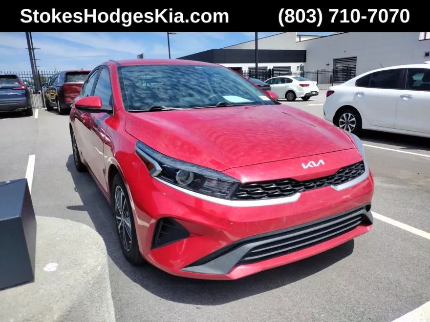 2022 Kia Forte LXS photo 1