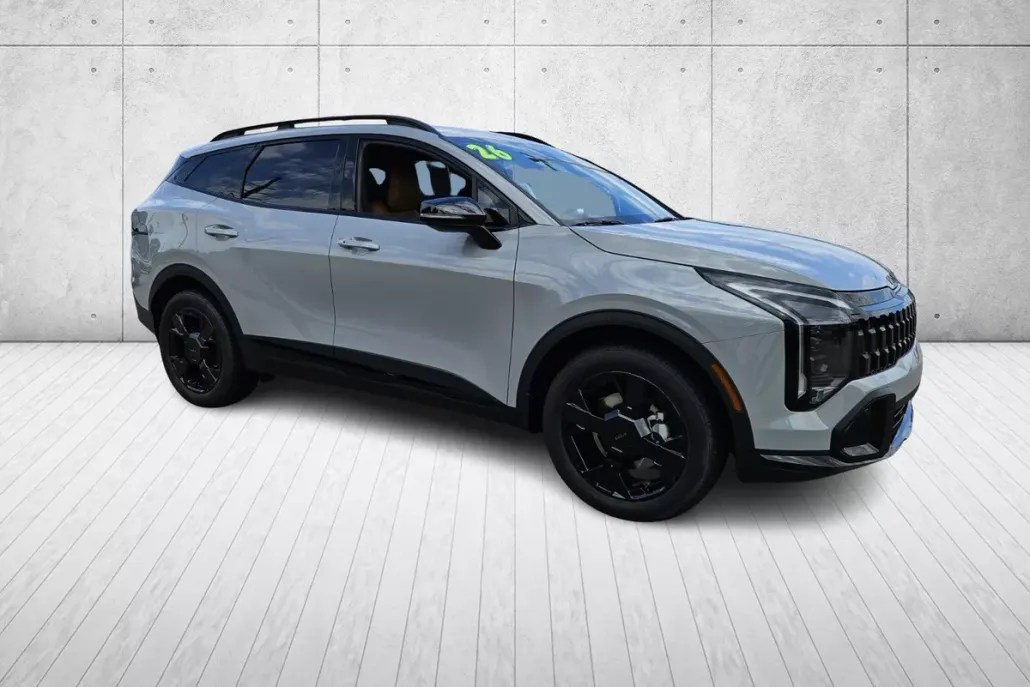 2026 Kia Sportage X-Line photo 1