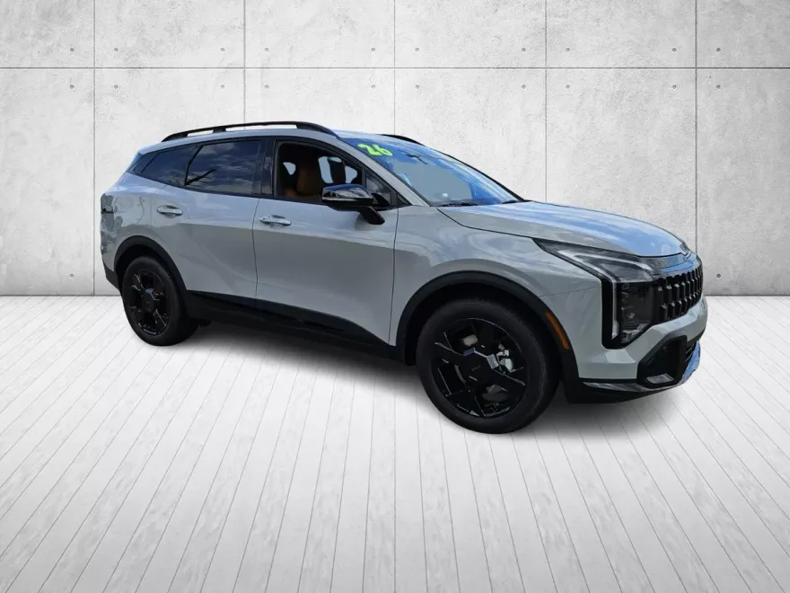 2026 Kia Sportage X-Line photo 1
