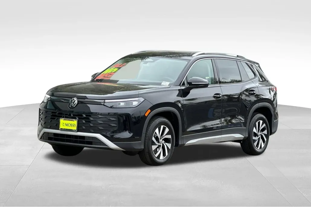 2025 Volkswagen Tiguan S photo 1