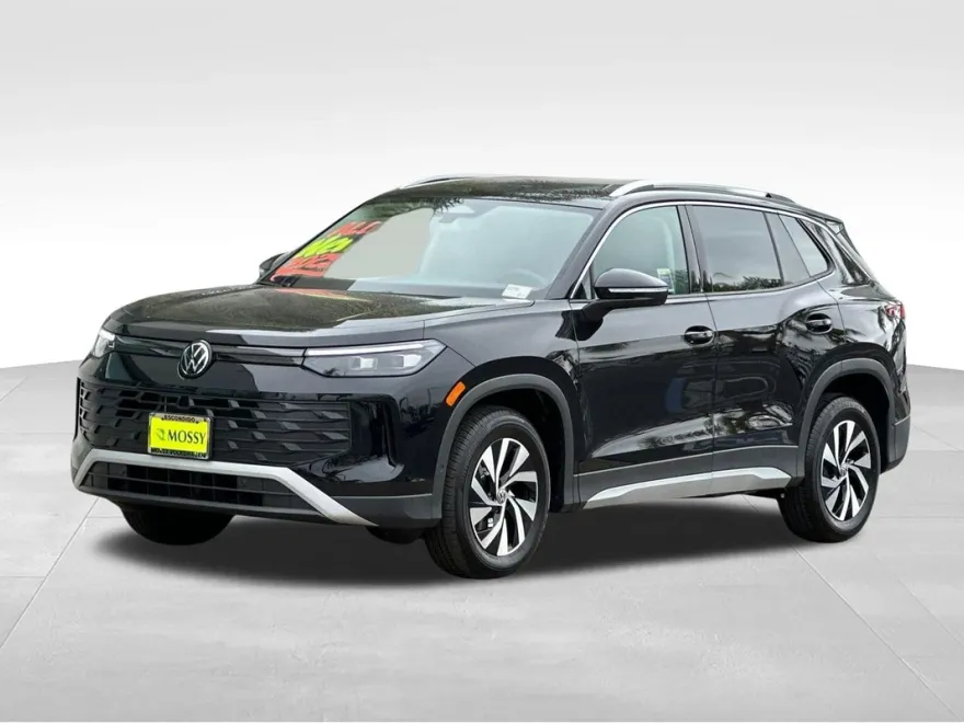 2025 Volkswagen Tiguan S photo 1