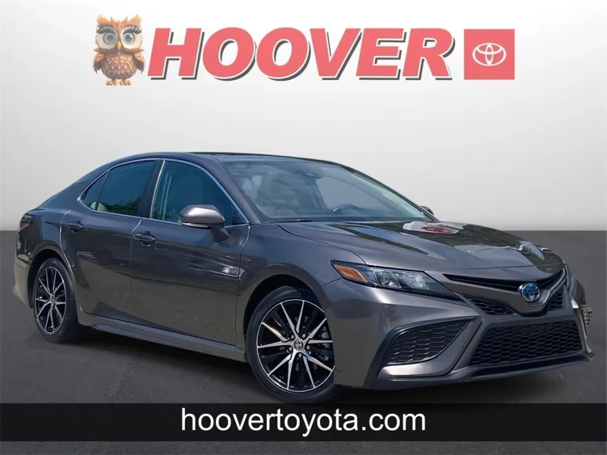 2024 Toyota Camry Hybrid SE photo 1