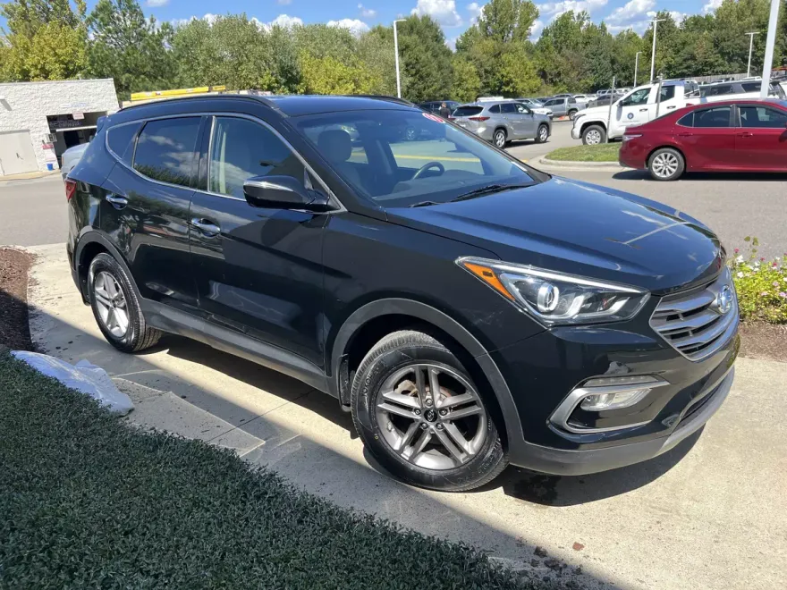 2017 Hyundai Santa Fe Sport photo 1