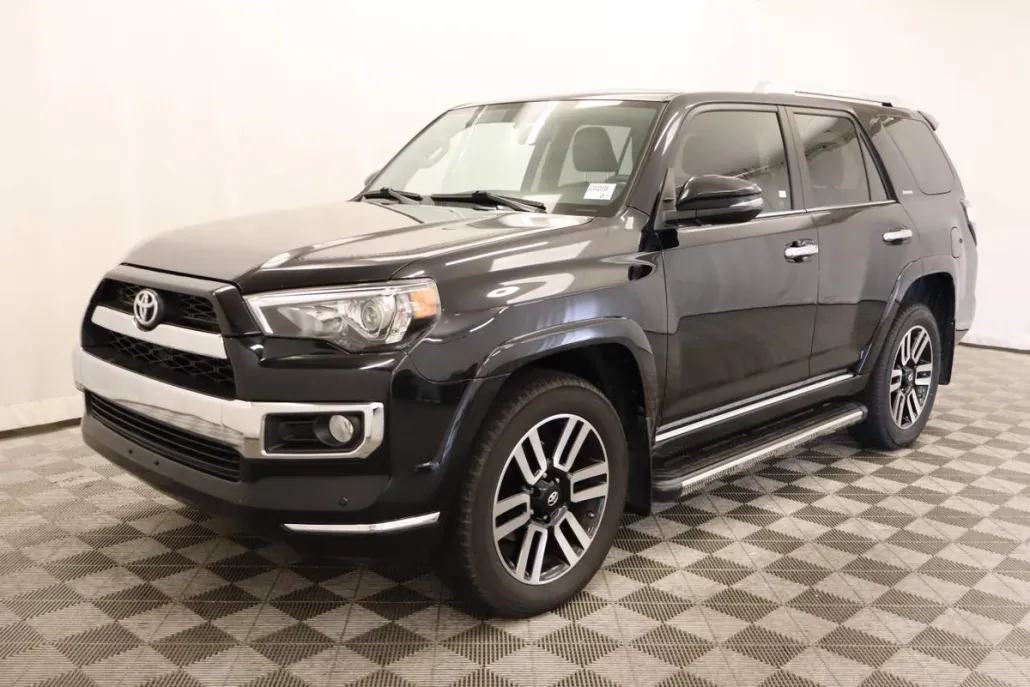 2019 Toyota 4Runner Limited photo 1