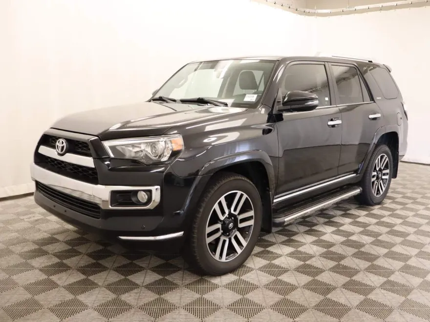 2019 Toyota 4Runner Limited photo 1