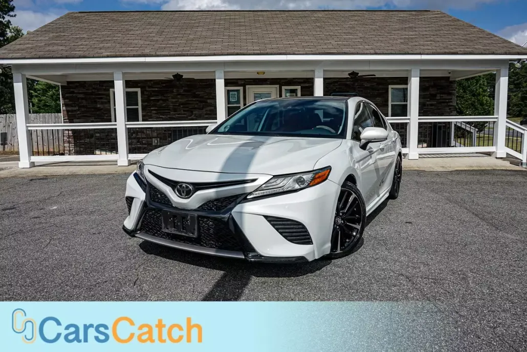 2019 Toyota Camry XSE photo 1